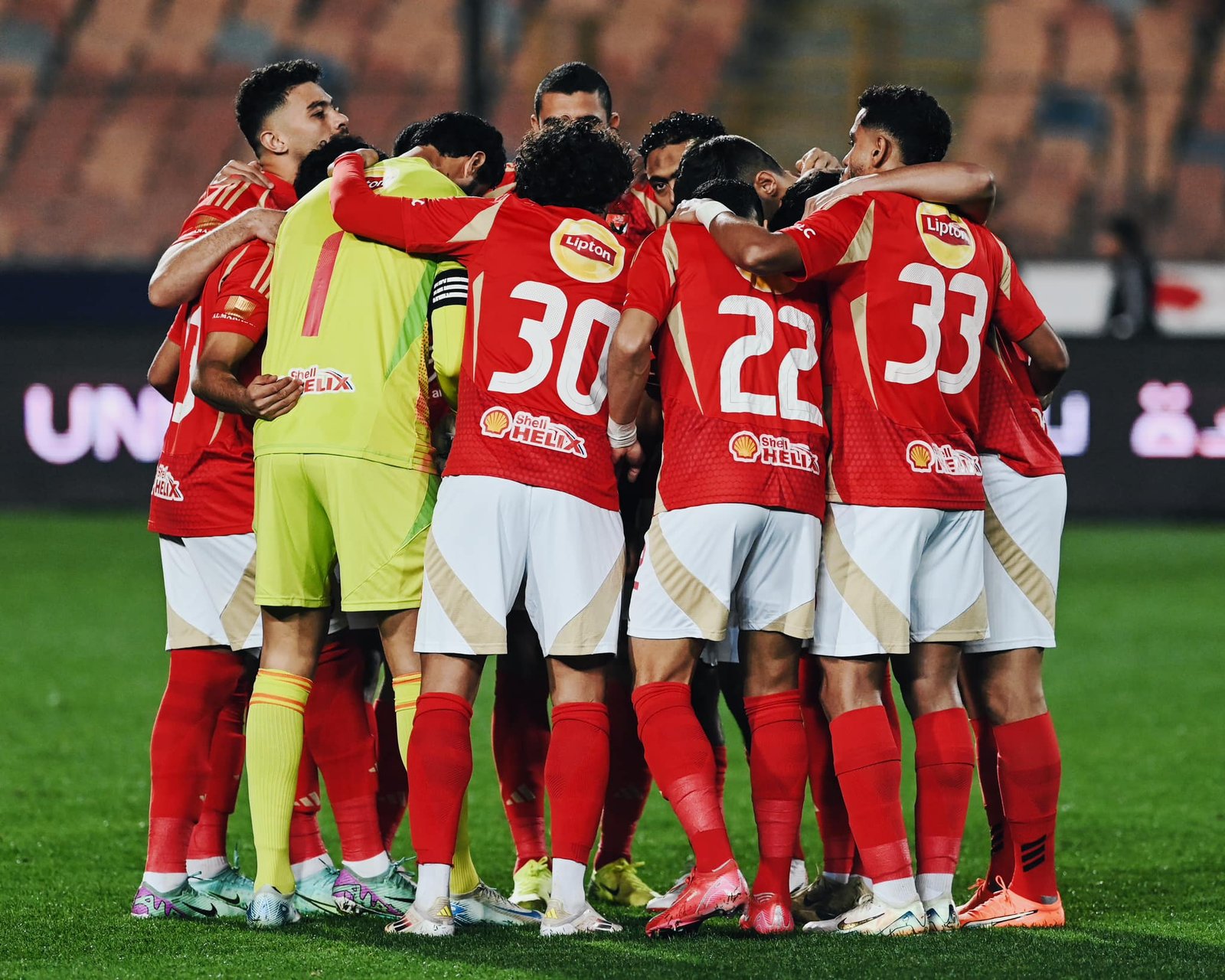 غياب مفاجئ لثنائي الاهلي في مواجهة الزمالك.. هل يؤثر على نتائج المباراة؟